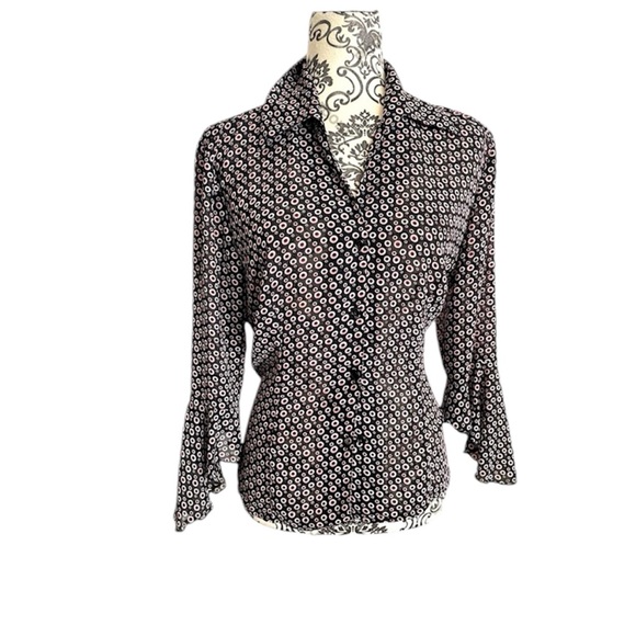 Black blouse with circular motif design - Picture 1 of 4